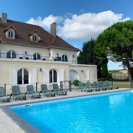 Magnifique De Charme Avec Piscine Holiday home *